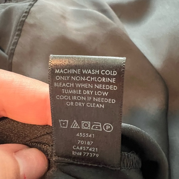 Ann Taylor “cold shoulder” Women's Top - Picture 4 of 5